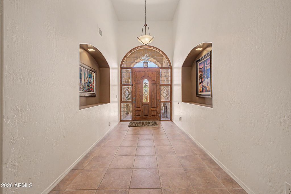1934 E EVERETT Drive, Phoenix, AZ 85022 — photo 5