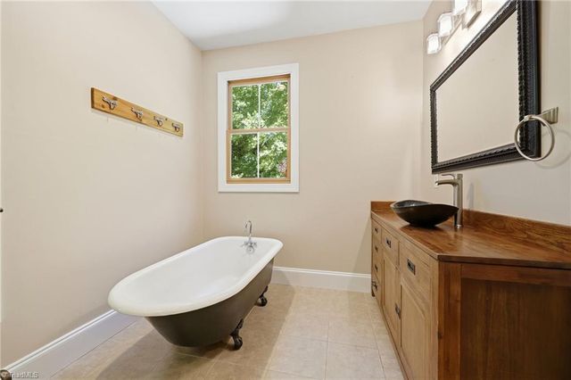7718 Pearman Quarry Road, Kernersville, NC 27284