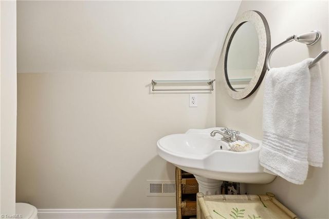 7718 Pearman Quarry Road, Kernersville, NC 27284