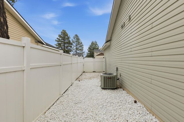 9030 W Campus Dr, Spokane, WA 99224