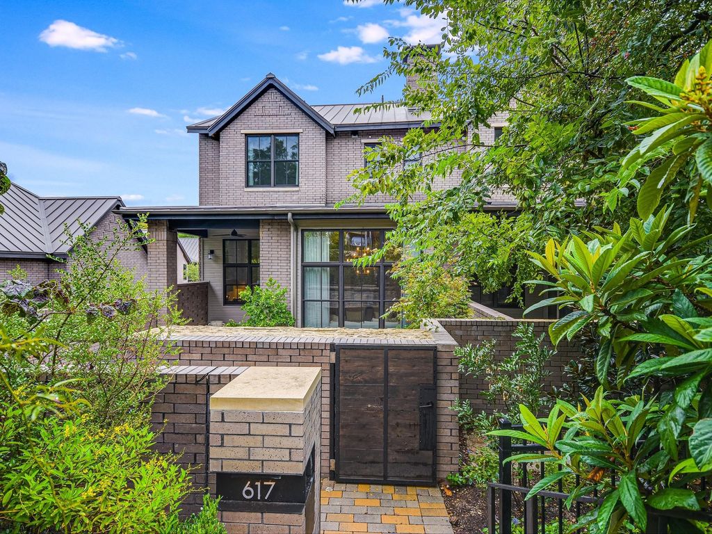 617 Harthan ST, Austin, TX 78703