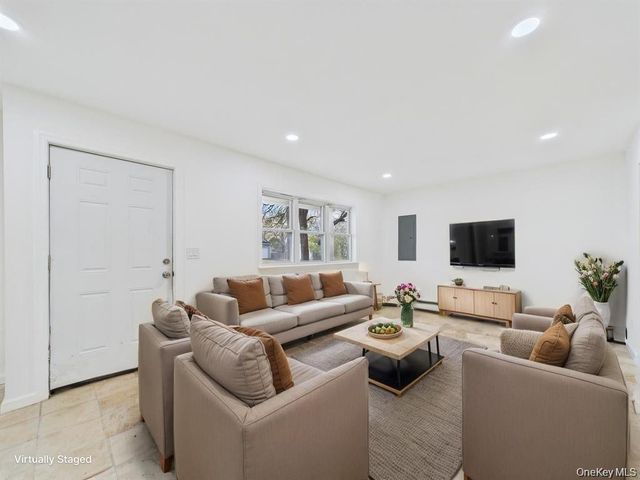 613 Bourdois Avenue, Bellport, NY 11713
