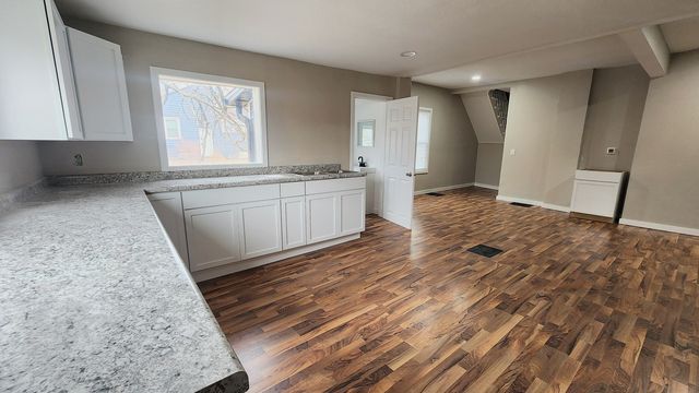 1312 Farnam Street, Davenport, IA 52803