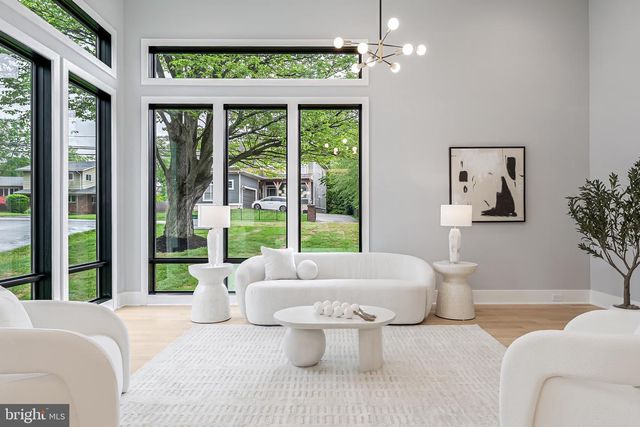 1052 BALLS HILL RD, Mclean, VA 22101