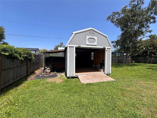 2511 MILTON AVENUE, New Smyrna Beach, FL 32168