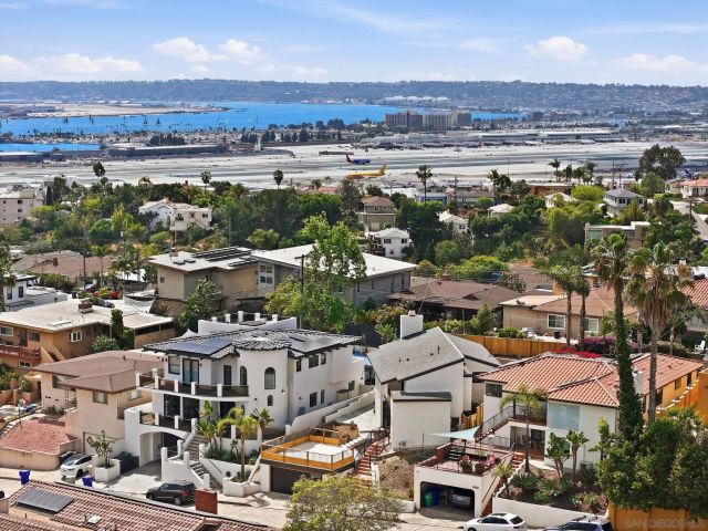 3344 Goldfinch St, San Diego, CA 92103