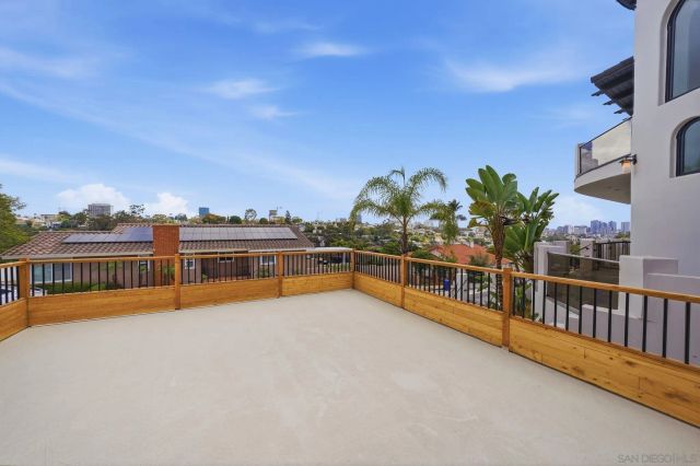 3344 Goldfinch St, San Diego, CA 92103