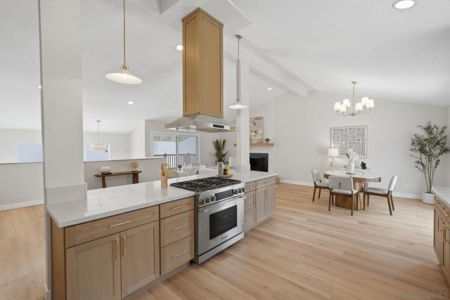 3344 Goldfinch St, San Diego, CA 92103