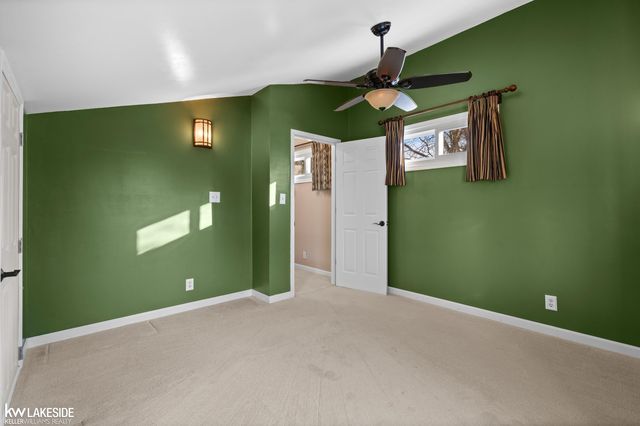 5554 Pleasant Drive, Waterford Twp, MI 48329