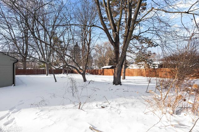 5554 Pleasant Drive, Waterford Twp, MI 48329