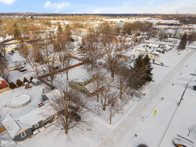 5554 Pleasant Drive, Waterford Twp, MI 48329