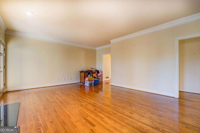 534 Harbour Shores Drive, Jackson, GA 30233