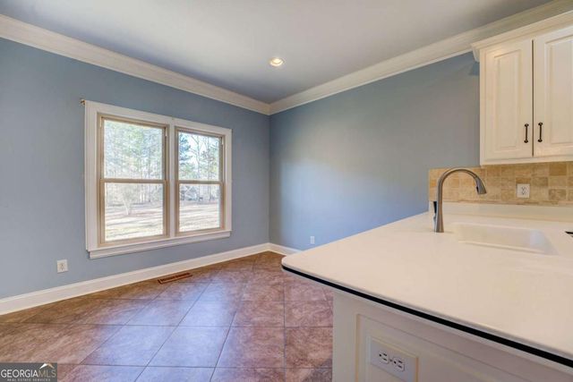 534 Harbour Shores Drive, Jackson, GA 30233