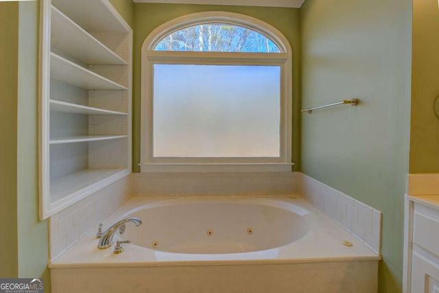 534 Harbour Shores Drive, Jackson, GA 30233
