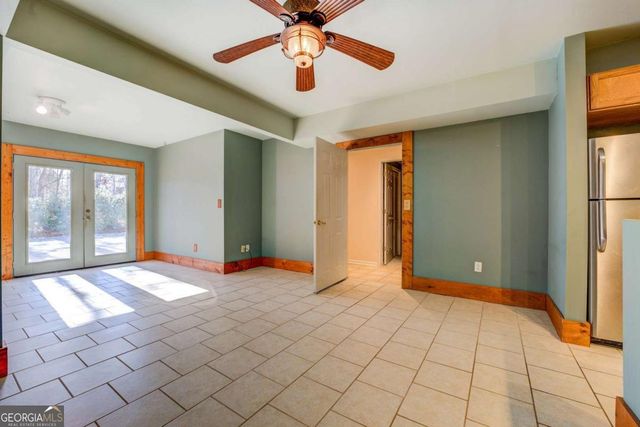 534 Harbour Shores Drive, Jackson, GA 30233