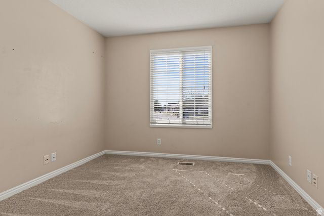 3948 S 2525 W, Roy, UT 84067
