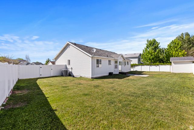3948 S 2525 W, Roy, UT 84067