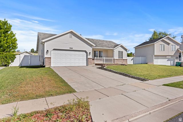 3948 S 2525 W, Roy, UT 84067