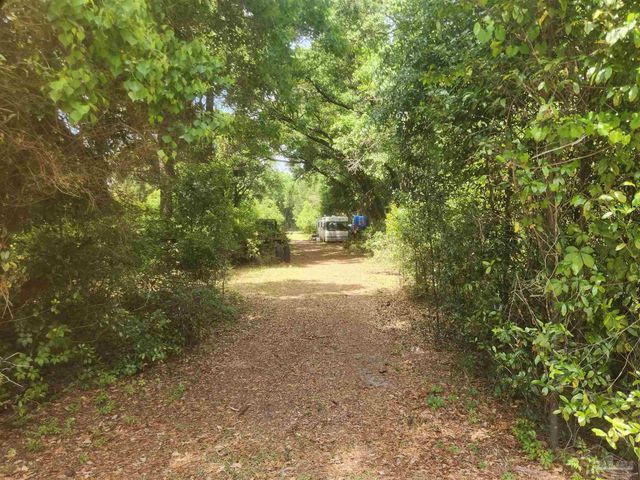 616 Massachusetts Ave, Pensacola, FL 32505