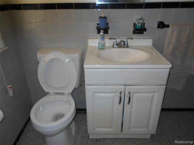 17681 Runyon Street, Detroit, MI 48234