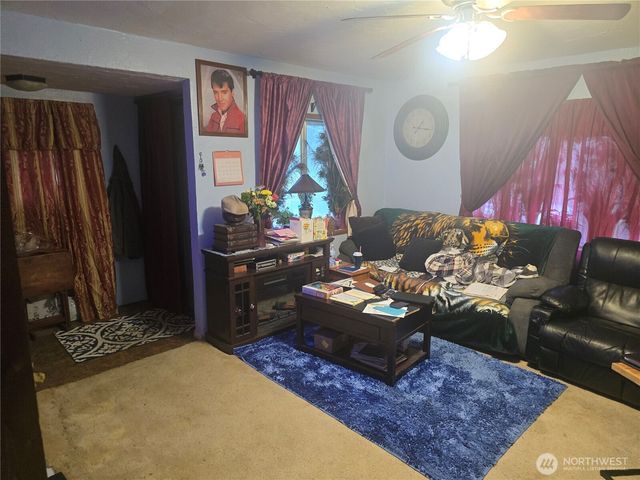 505 Hawthorne Street, Kelso, WA 98626