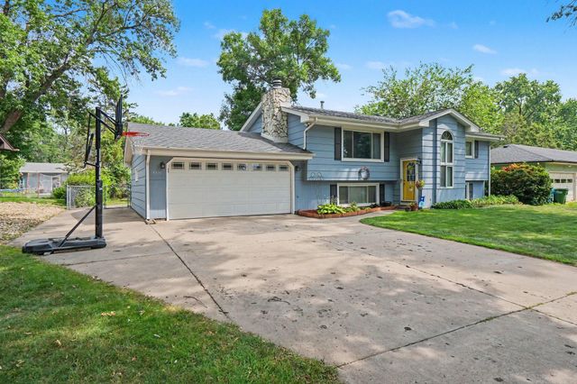 7351 Melody Drive NE, Fridley, MN 55432