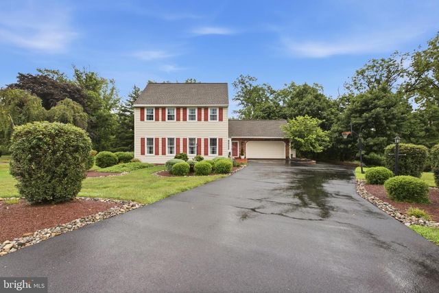 113 HAYHURST CT, Holland, PA 18966