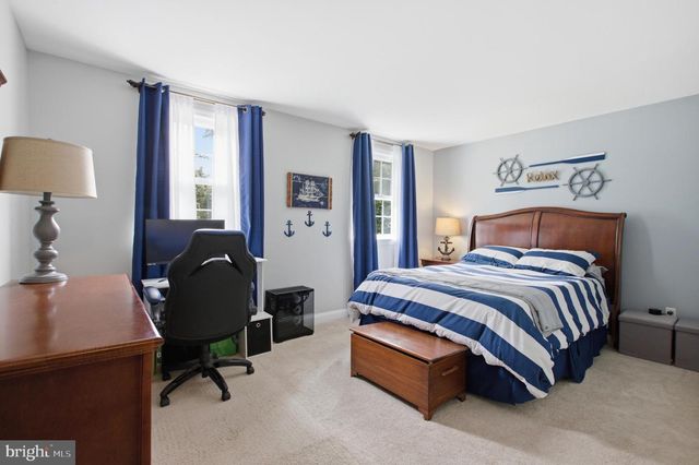 113 HAYHURST CT, Holland, PA 18966