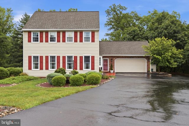 113 HAYHURST CT, Holland, PA 18966