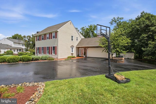 113 HAYHURST CT, Holland, PA 18966