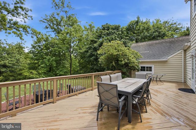 113 HAYHURST CT, Holland, PA 18966