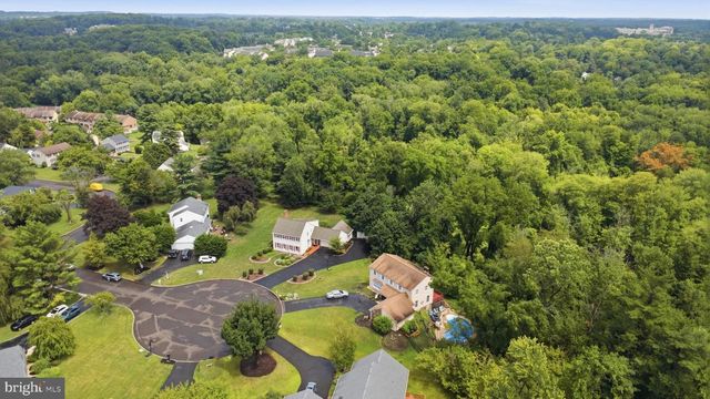 113 HAYHURST CT, Holland, PA 18966
