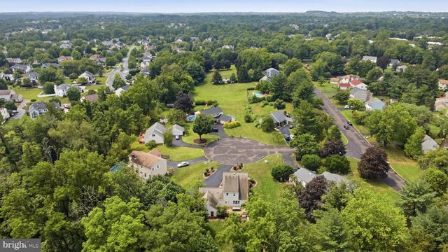 113 HAYHURST CT, Holland, PA 18966
