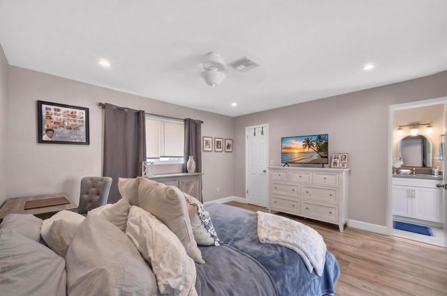 2231 NE 34th Street, Lighthouse Point, FL 33064