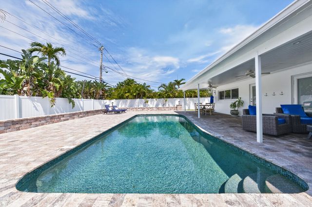 2231 NE 34th Street, Lighthouse Point, FL 33064