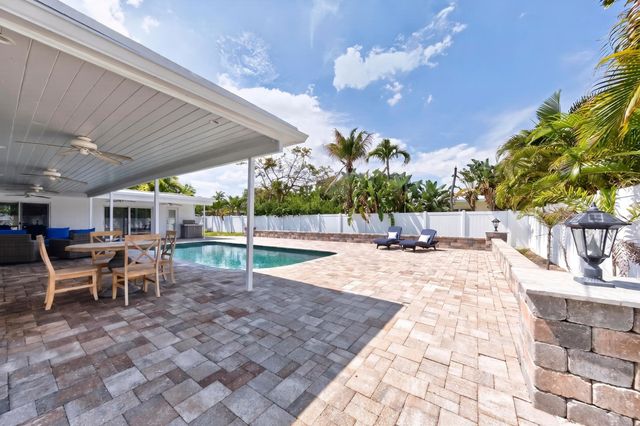 2231 NE 34th Street, Lighthouse Point, FL 33064