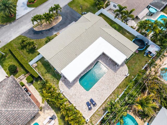 2231 NE 34th Street, Lighthouse Point, FL 33064