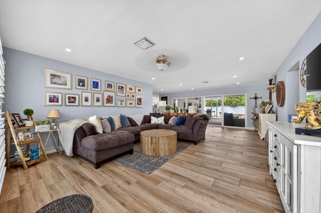 2231 NE 34th Street, Lighthouse Point, FL 33064
