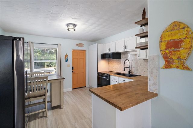 1909 27TH STREET W, Bradenton, FL 34205