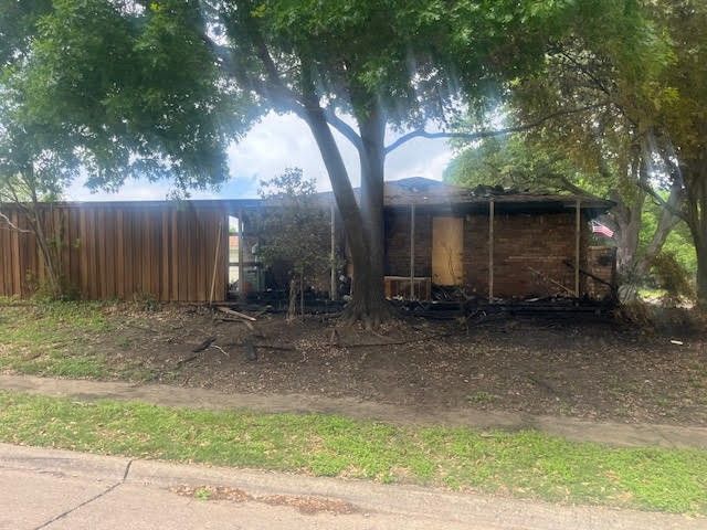 2700 Leameadow Drive, Plano, TX 75075