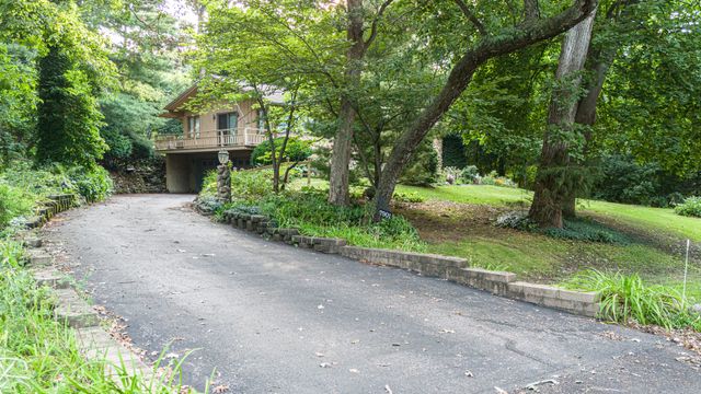 7901 Louella Drive, Roscoe, IL 61073