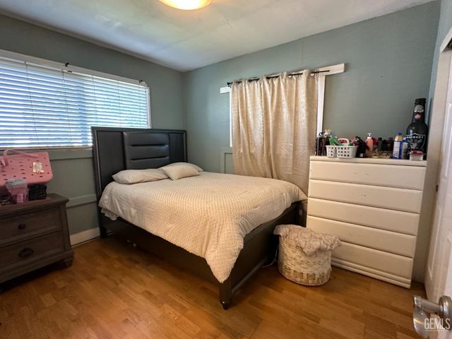 245 L Street, Bakersfield, CA 93304