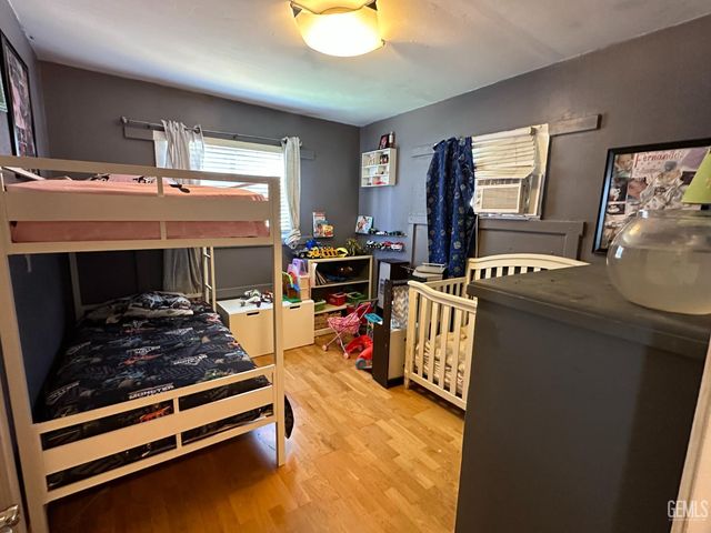 245 L Street, Bakersfield, CA 93304