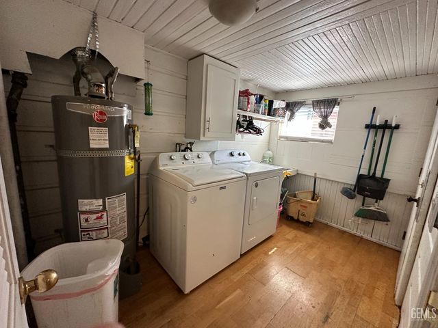 245 L Street, Bakersfield, CA 93304