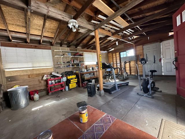 245 L Street, Bakersfield, CA 93304