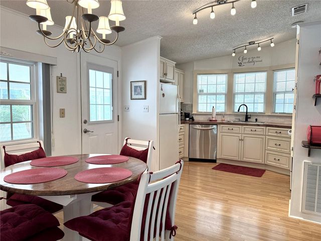 101 SAINT GEORGE COURT, Apollo Beach, FL 33572