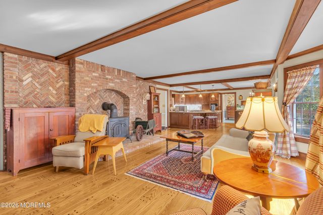 204 Edgemere Drive, Toms River, NJ 08755