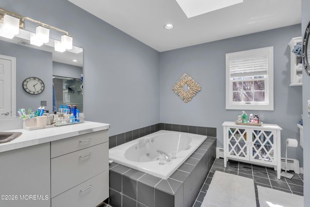 204 Edgemere Drive, Toms River, NJ 08755