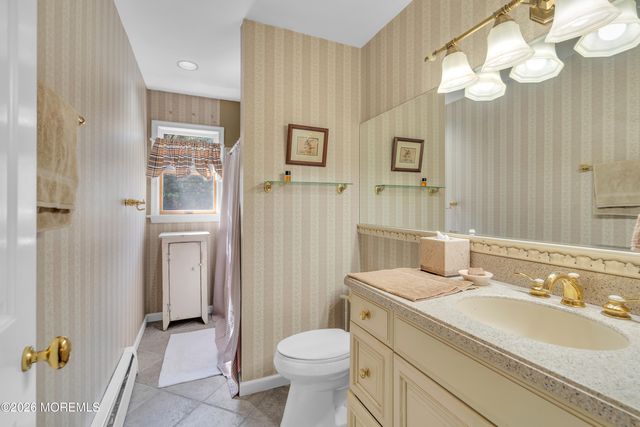 204 Edgemere Drive, Toms River, NJ 08755