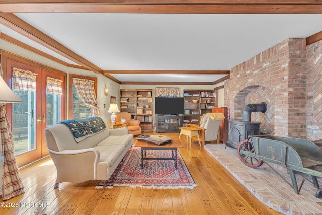 204 Edgemere Drive, Toms River, NJ 08755